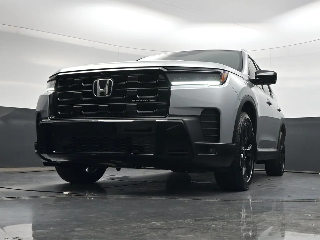 New 2026 Solar Silver Metallic Honda Black Edition image 37