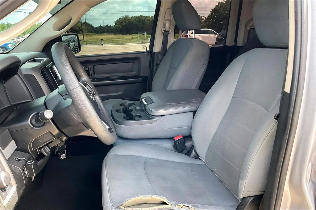 Used 2020 Silver Ram Tradesman image 16