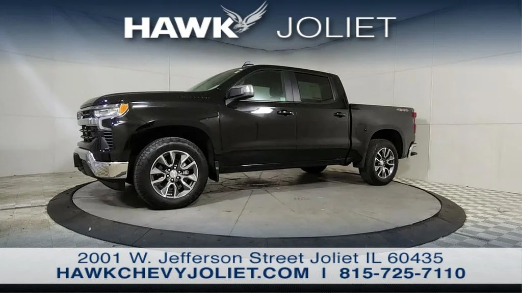 Used 2023 Black Chevrolet LT image 4