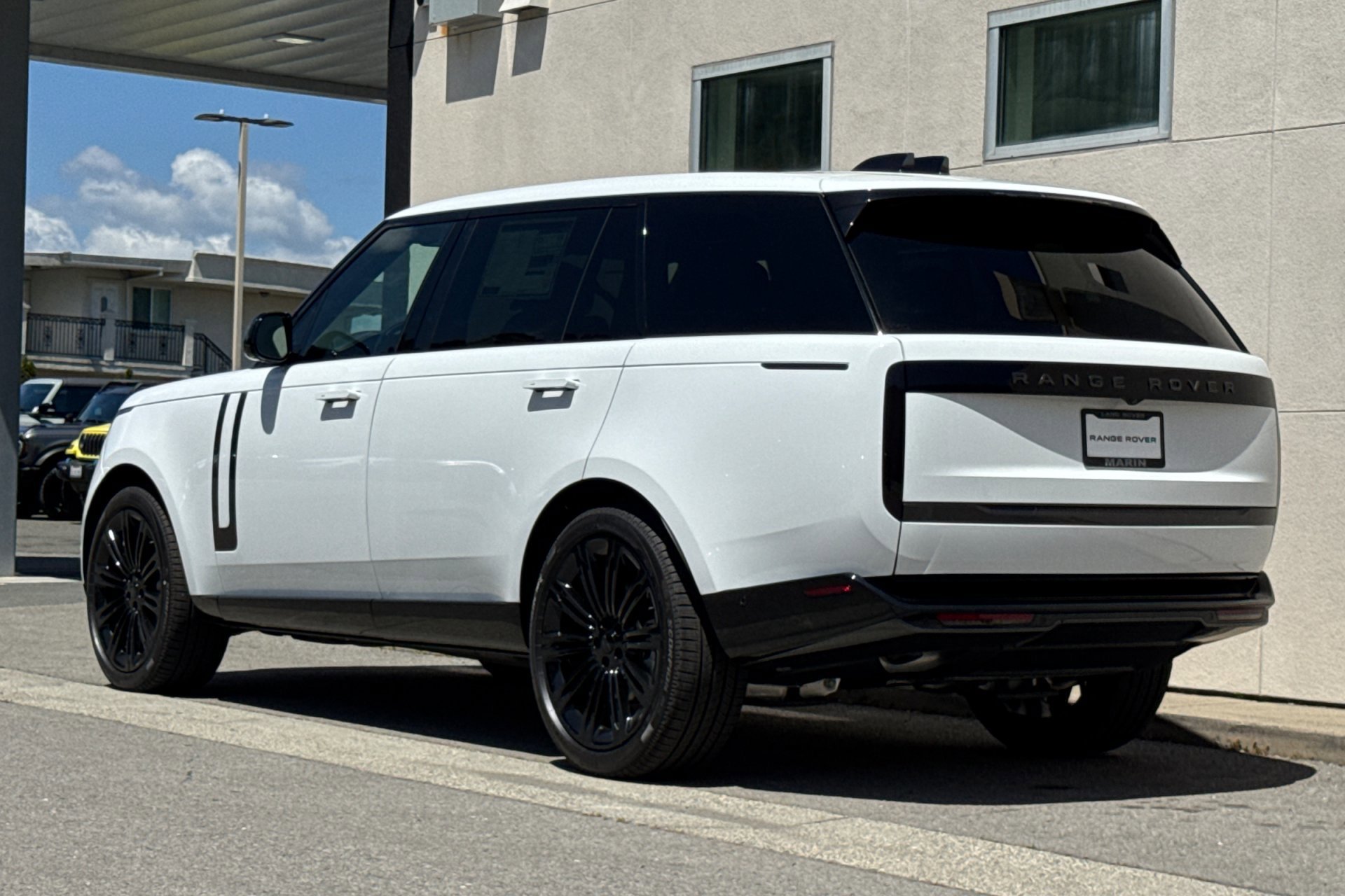 2026 Land Rover Range Rover SE - Photo 6