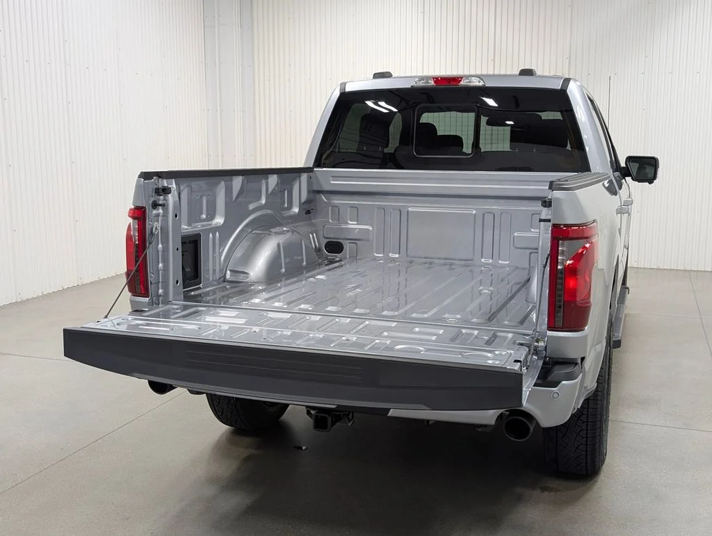 New 2026 Iconic Silver Metallic Ford XLT image 23