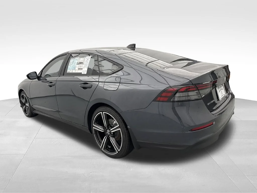 New 2026 Meteorite Gray Metallic Honda SE image 5
