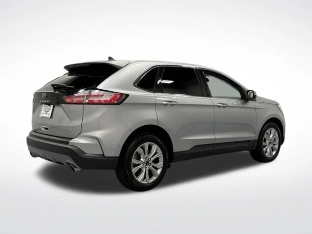 Used 2023 Silver Ford Titanium image 8