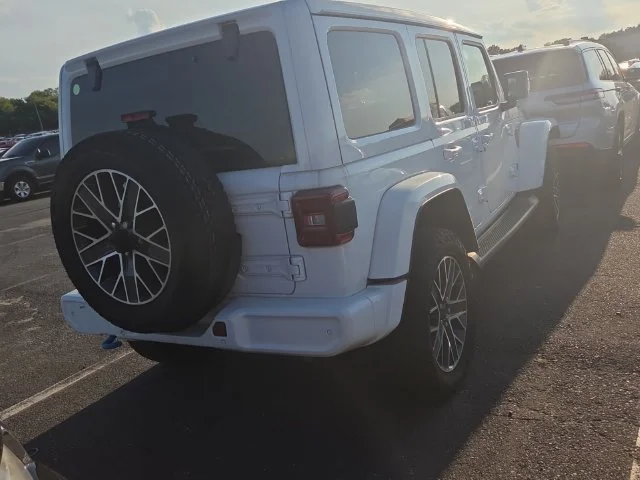 Used 2024 White Jeep High Altitude 4xe image 7