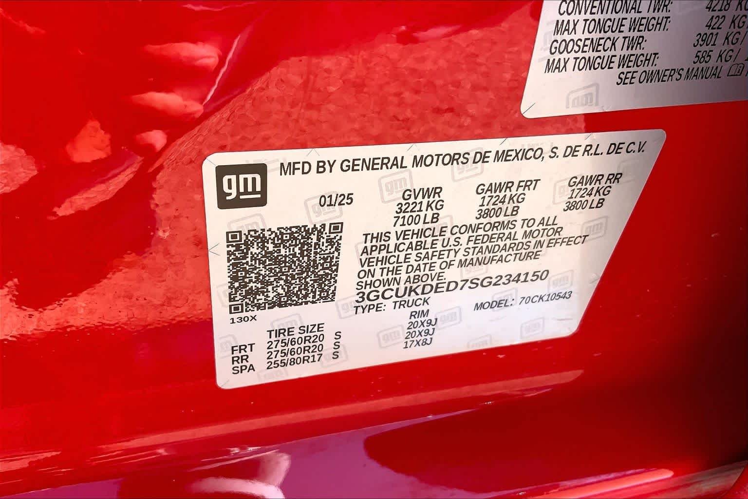 Used 2025 Red Hot Chevrolet LT image 37