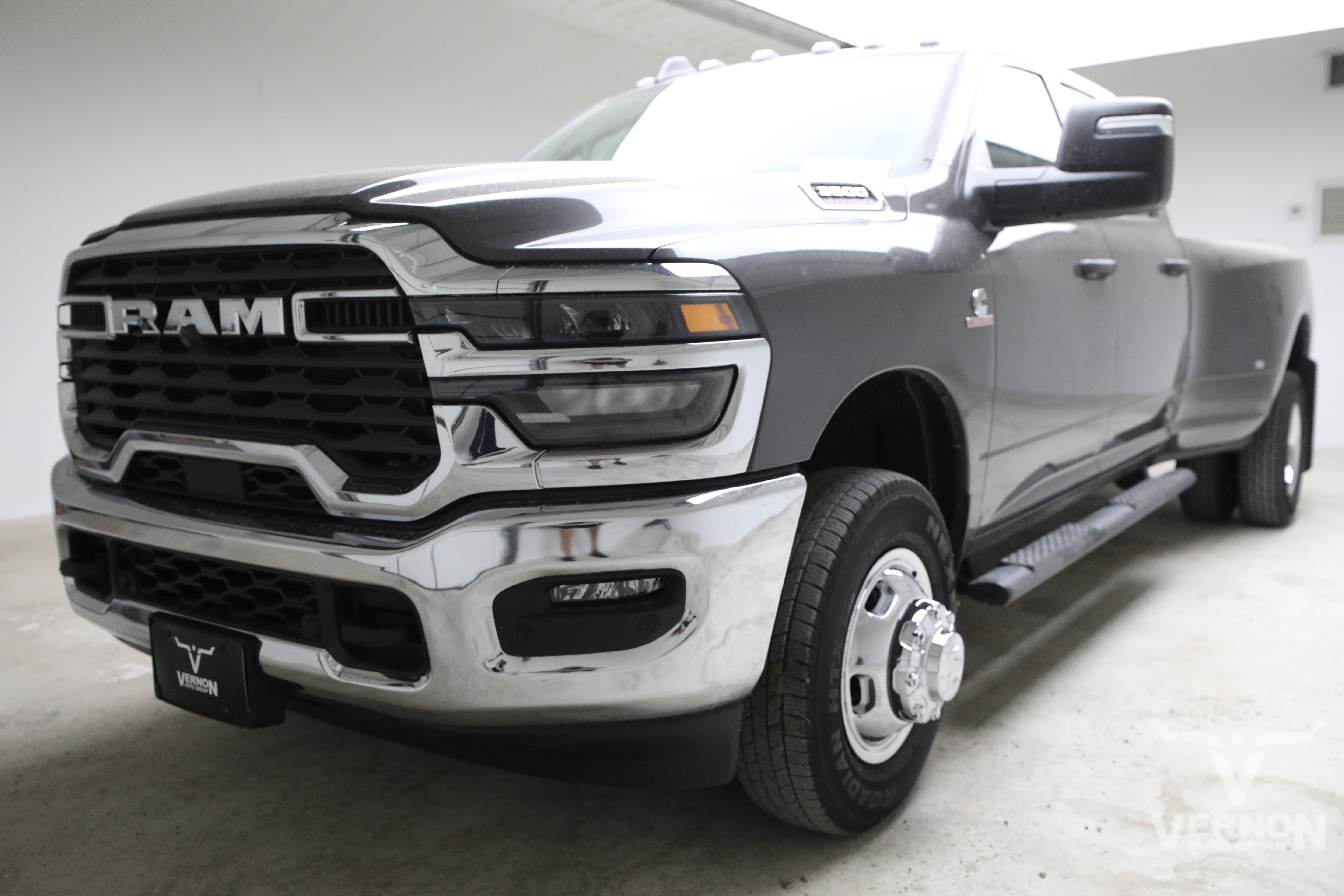 New 2026 Granite Crystal Metallic Clearcoat Ram N image 1