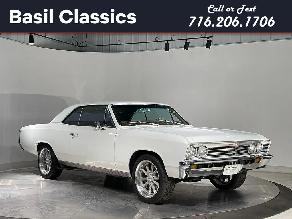 Used 1967 White Chevrolet  image 1