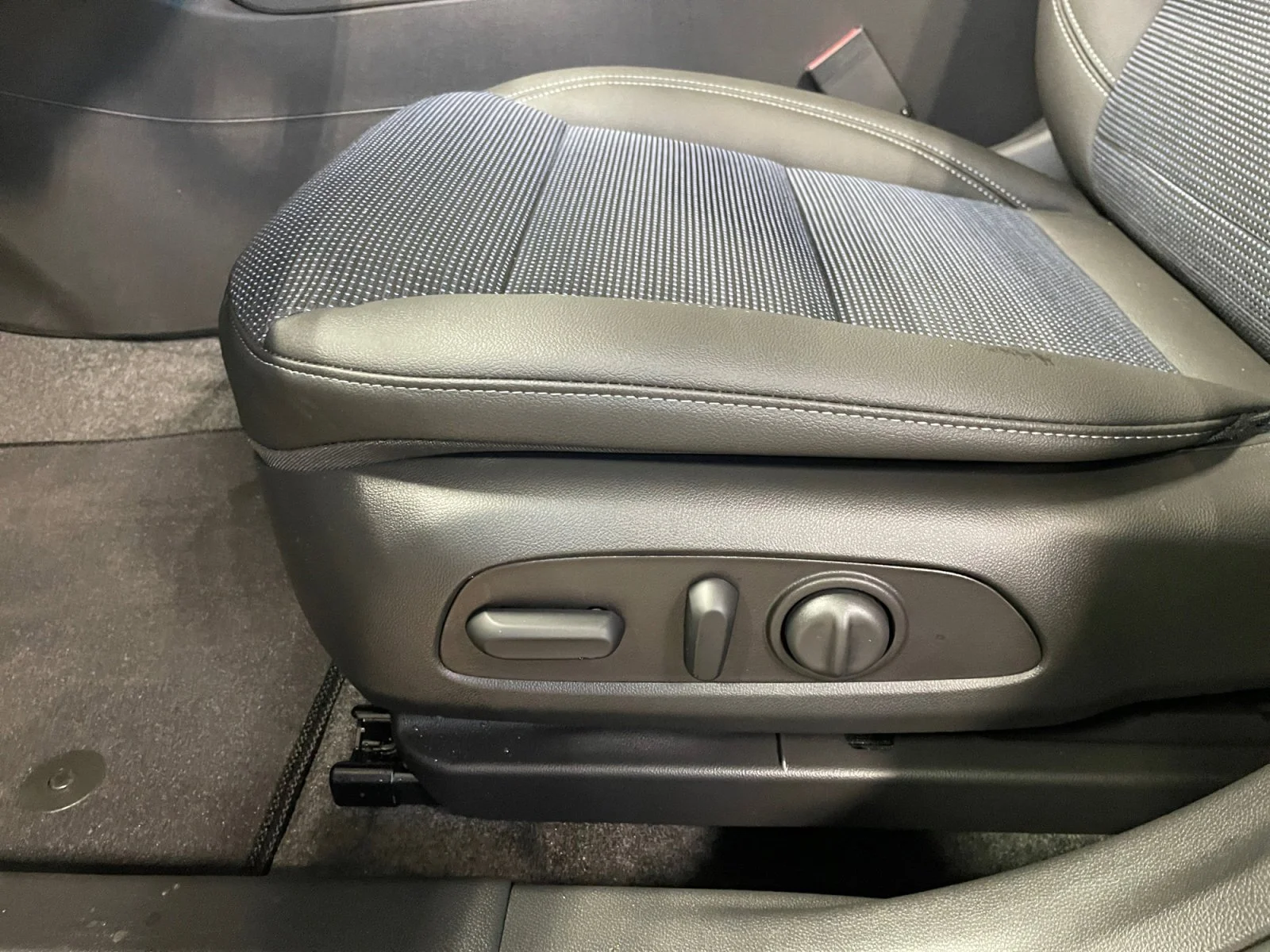 New 2026 Moonstone Grey Metallic Buick Preferred image 14