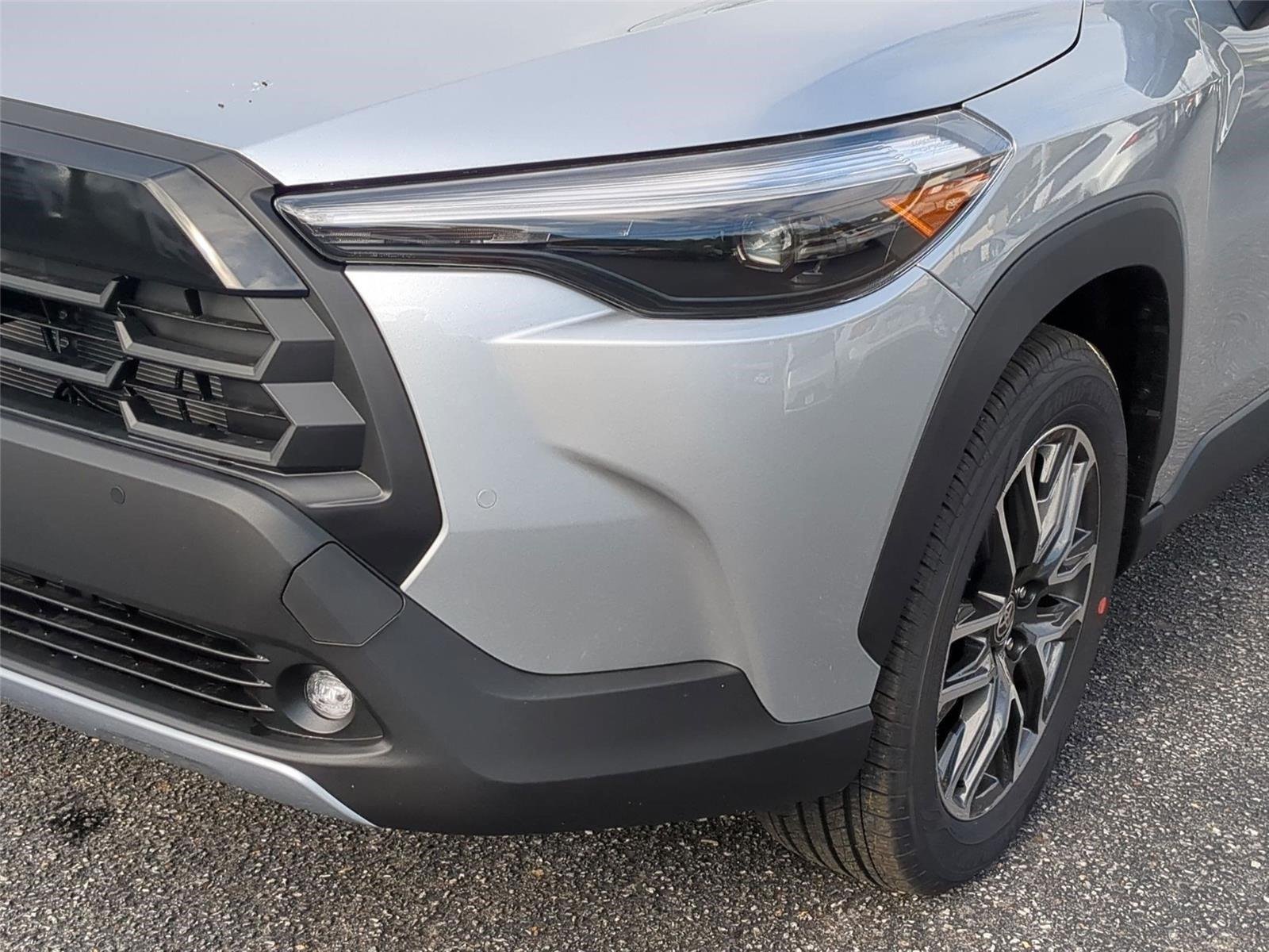 Used 2026 Sonic Silver Toyota XLE image 9