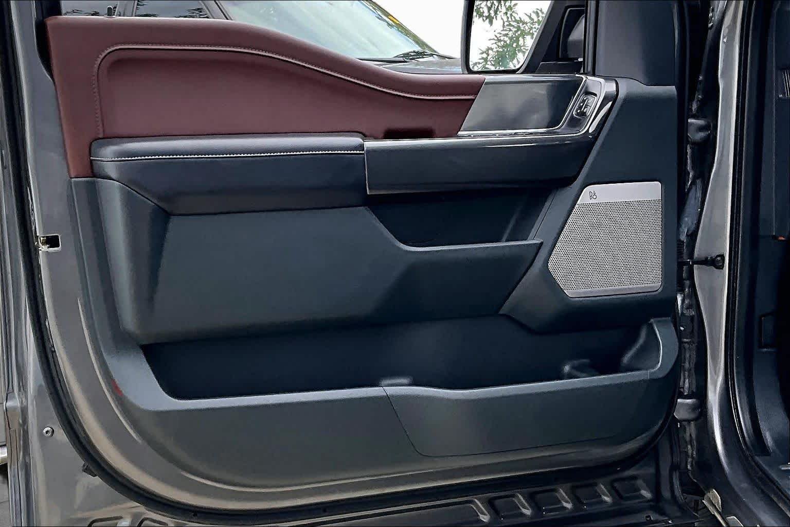 Used 2021 Carbonized Gray Metallic Ford LARIAT image 22