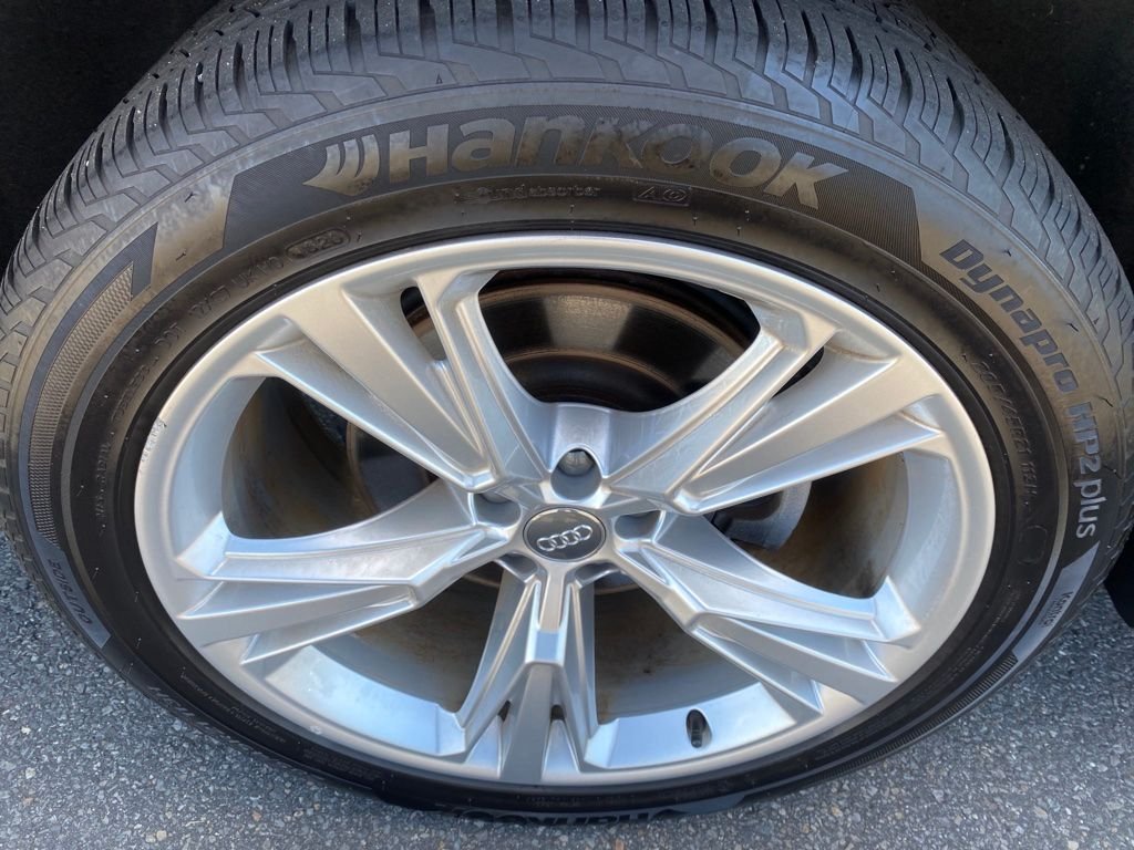 Used 2019 Gray Audi 3.0T Premium image 29