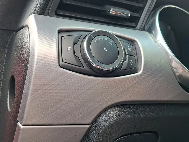 Used 2022  Ford GT Premium image 24