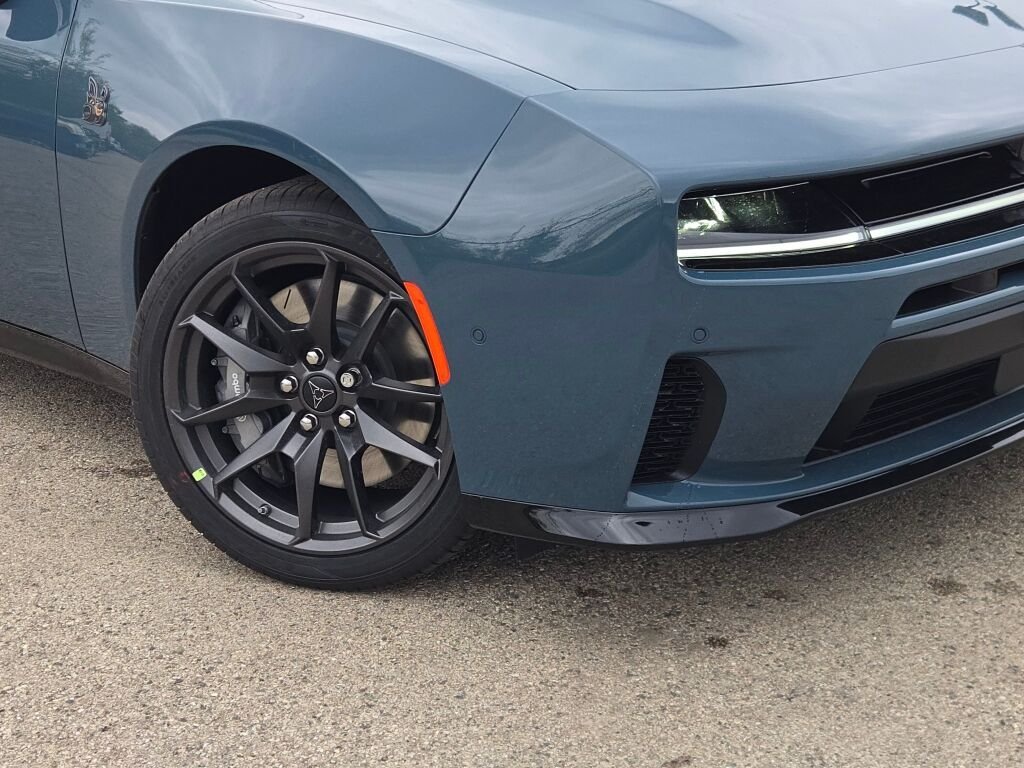 New 2026 Sub-Zero Exterior Paint Dodge R/T Scat Pack image 4