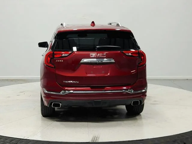 Used 2019 RED QUARTZ TINTCOAT GMC Denali image 7