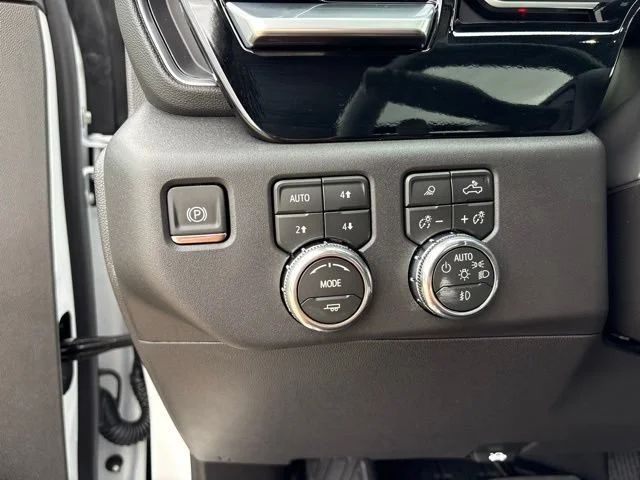2026 GMC Sierra 1500 SLT - Photo 21