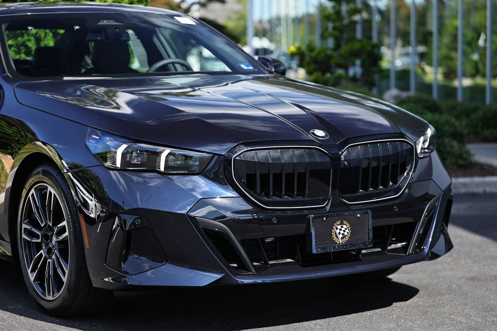 2027 BMW 5 Series 530i - Photo 2