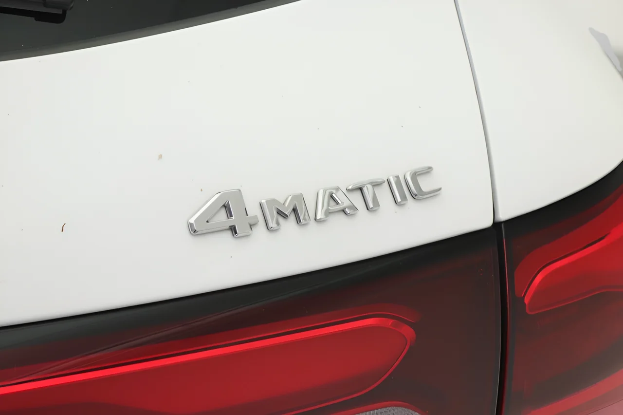 Used 2025 White Mercedes-Benz 350e 4MATIC® Plug in Hybrid image 20