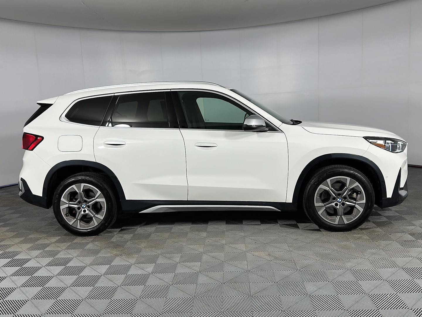 Certified Used 2023 Alpine White BMW xDrive28i image 26