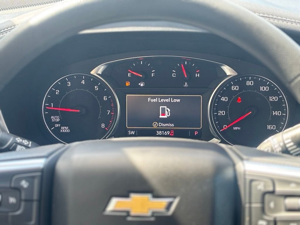 Used 2024 White Chevrolet LT image 27