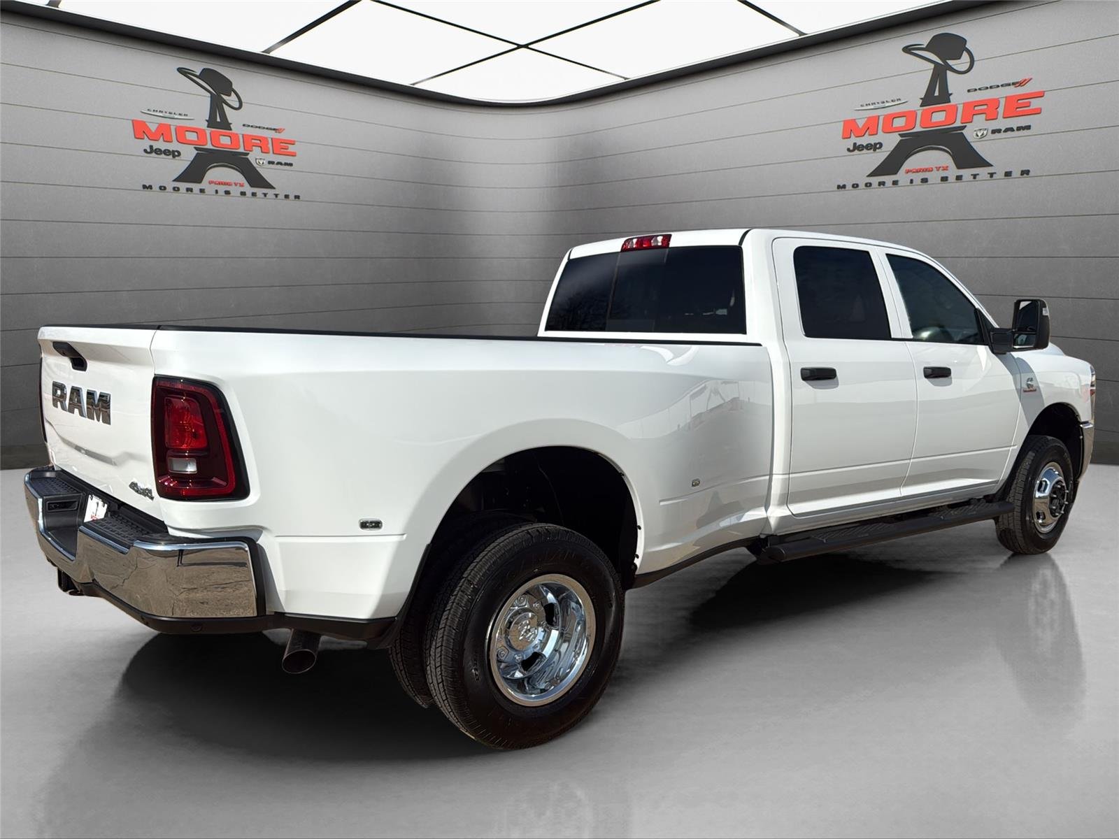 New 2026 Bright White Clear-Coat Exterior Paint RAM Tradesman image 8