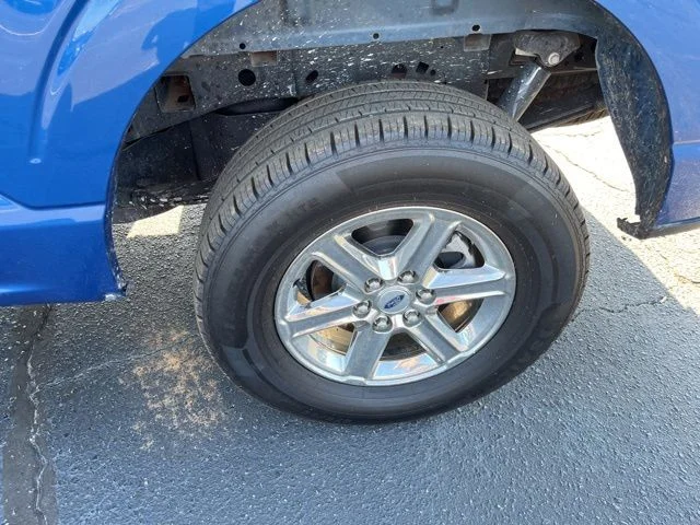 Used 2024 Blue Ford XLT image 30
