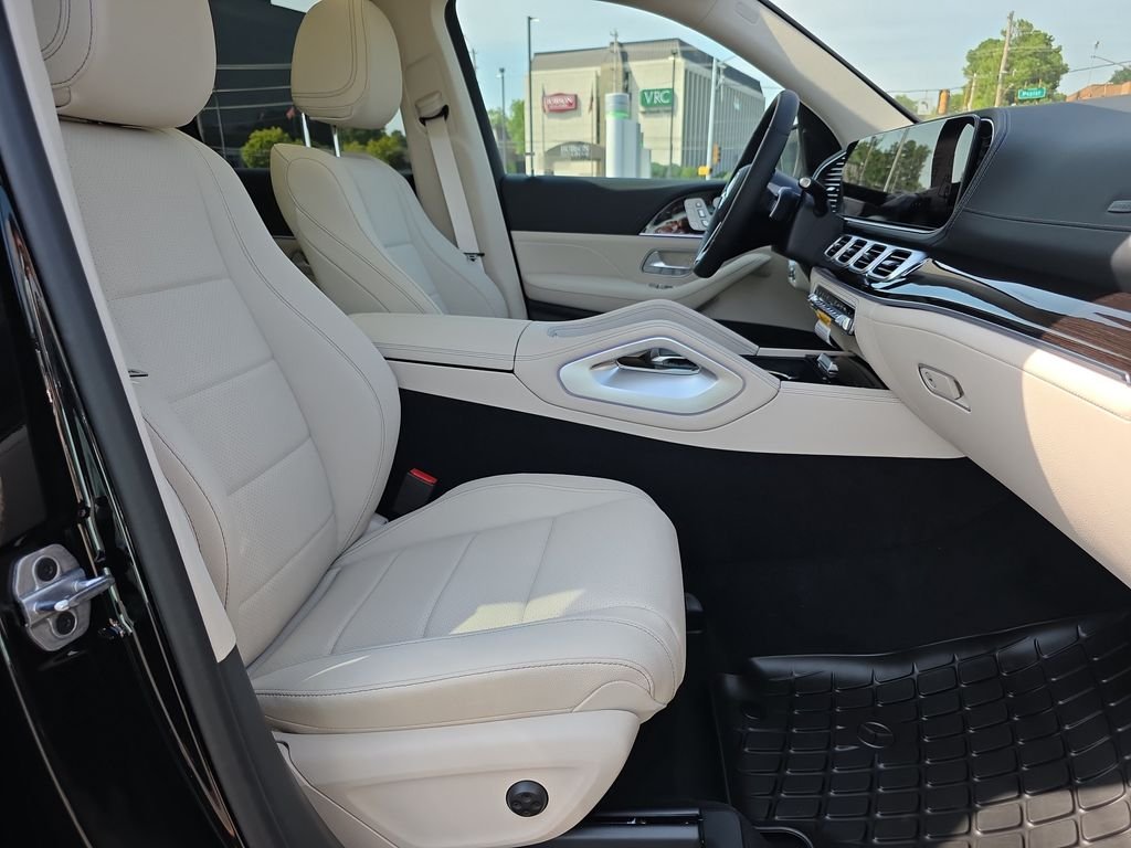 New 2026 Black Mercedes-Benz GLE 450 image 16