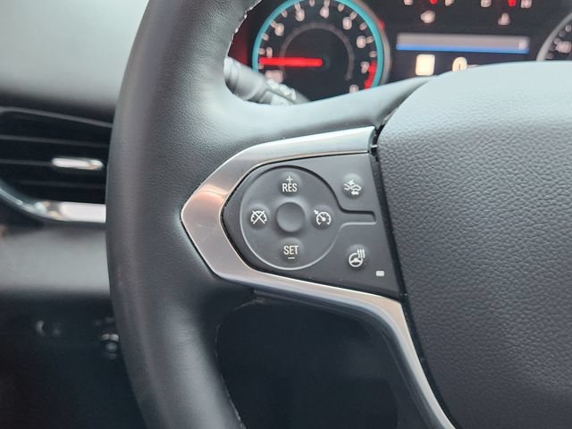 Used 2023 Mosaic Black Metallic Chevrolet RS image 28