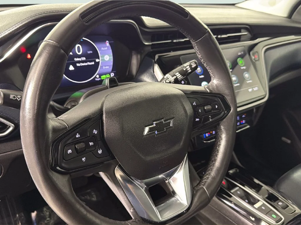 Used 2022 GRAY GHOST METALLIC Chevrolet Premier image 22
