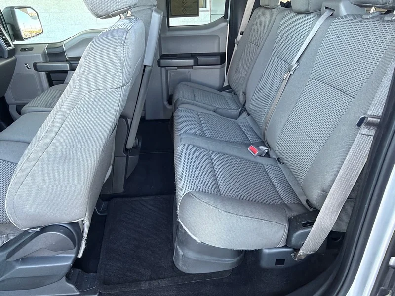 Used 2015 Ingot Silver Meta Ford XLT image 17