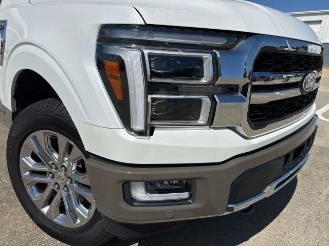 Used 2025 White Ford King Ranch image 2