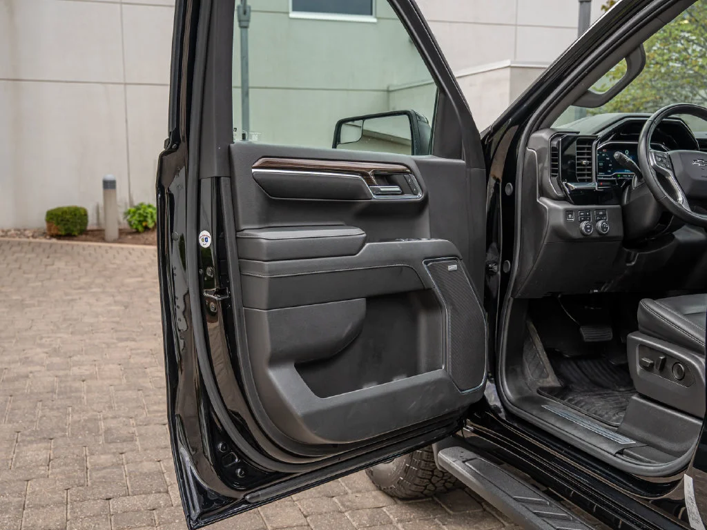 Used 2024 Black Chevrolet RST image 28