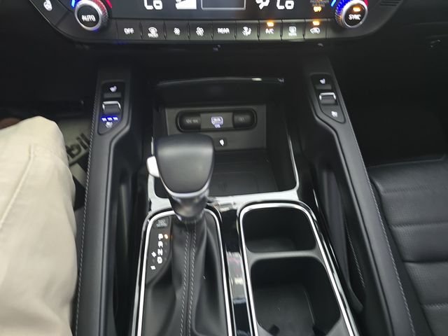 Certified Used 2022 Gray Kia SX image 23
