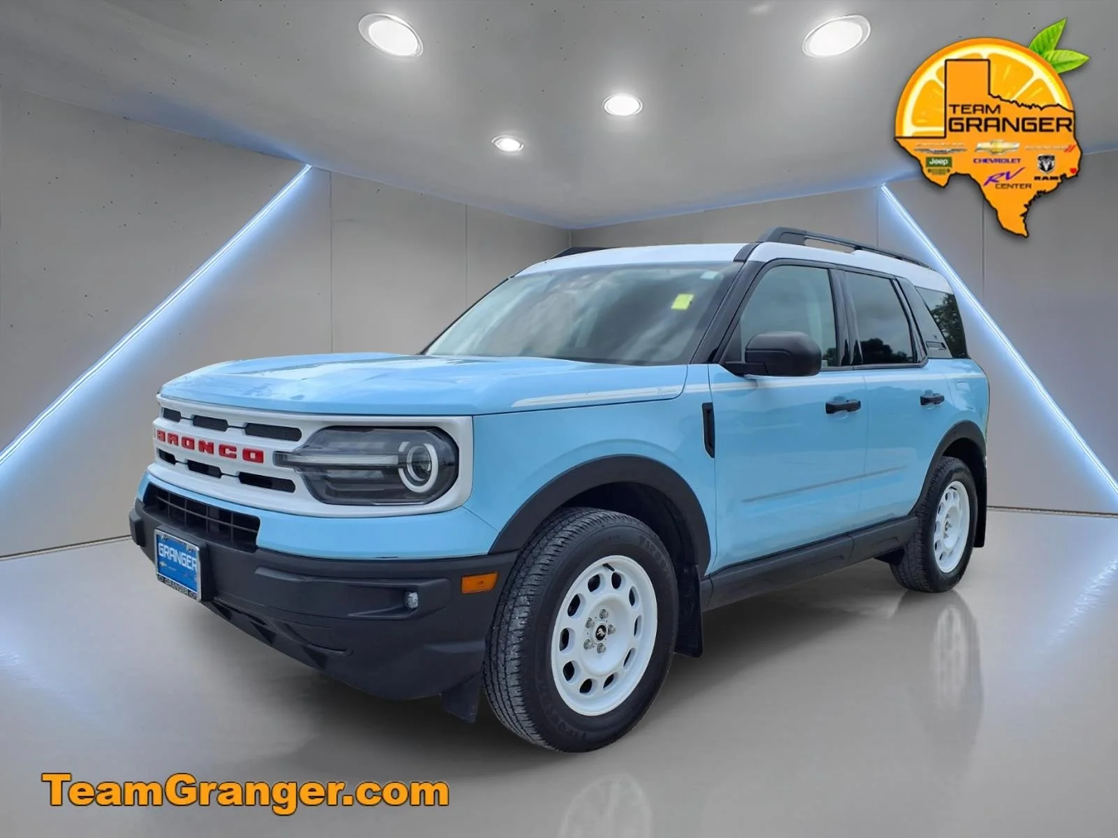 Used 2023 Blue Ford Heritage image 3