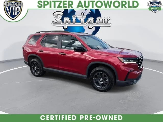 Certified Used 2025 Radiant Red Metallic II Honda TrailSport image 17