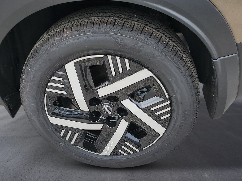 New 2026 Canyon Bronze Metallic Nissan SV image 10