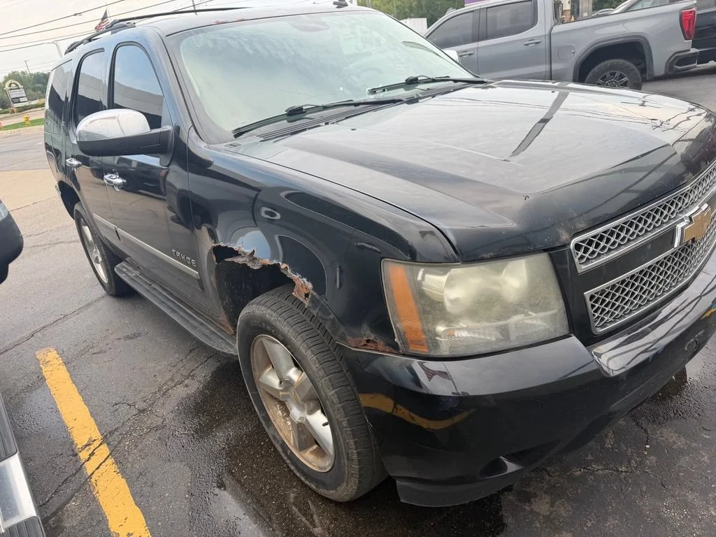 Used 2010 BLACK Chevrolet LTZ image 3