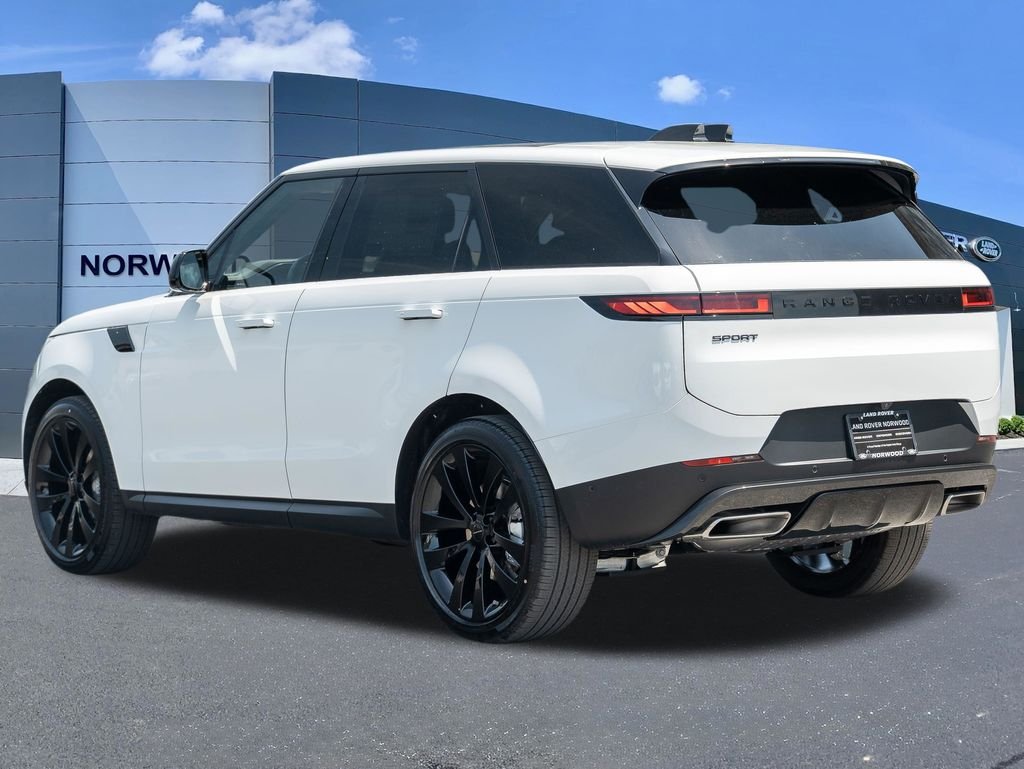 New 2026 Fuji White Land Rover SE image 6