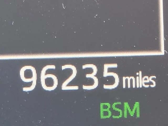 Used 2018 Silver Toyota LE image 24