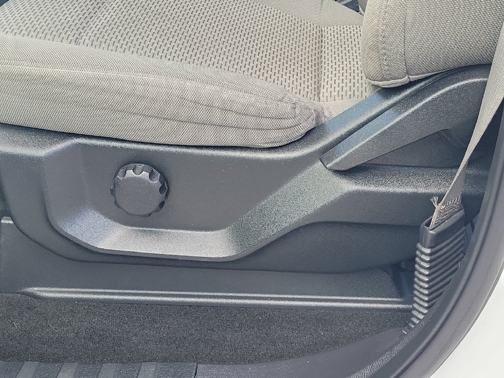 Used 2019 White Ford XLT image 16
