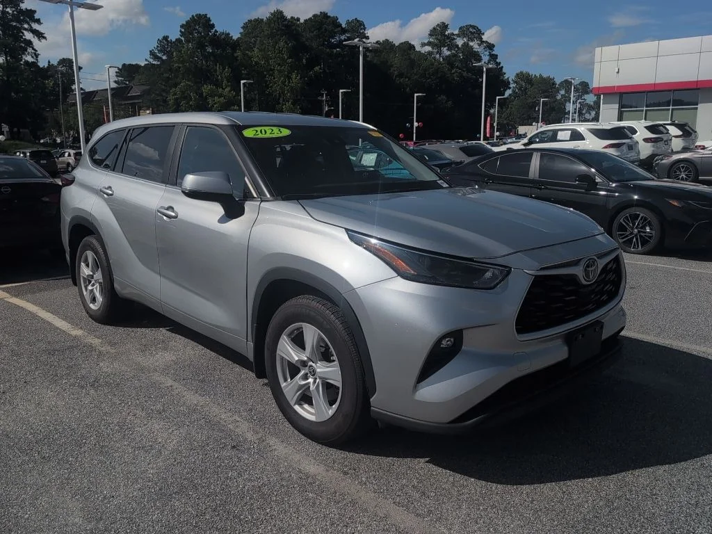 Used 2023 Silver Toyota LE image 1