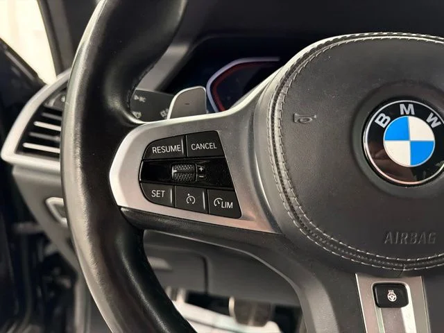 Used 2022 Black BMW M50i image 14