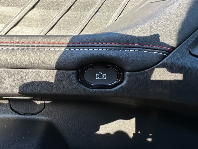 New 2026 Diamond Black Crystal Pearlcoat Dodge Scat Pack image 30