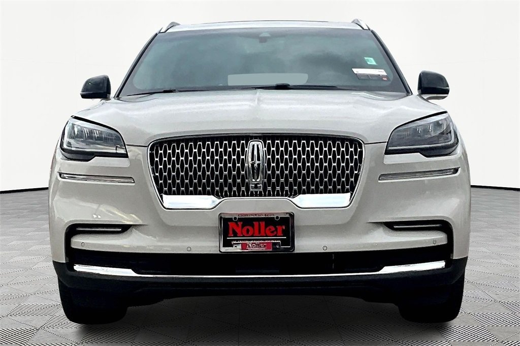 2024 Lincoln Aviator Reserve photo 2