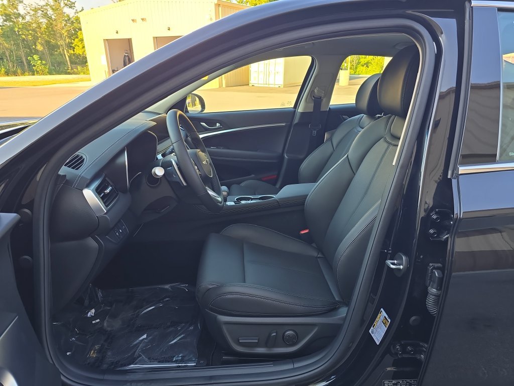 2026 GENESIS G70 Standard - Photo 13