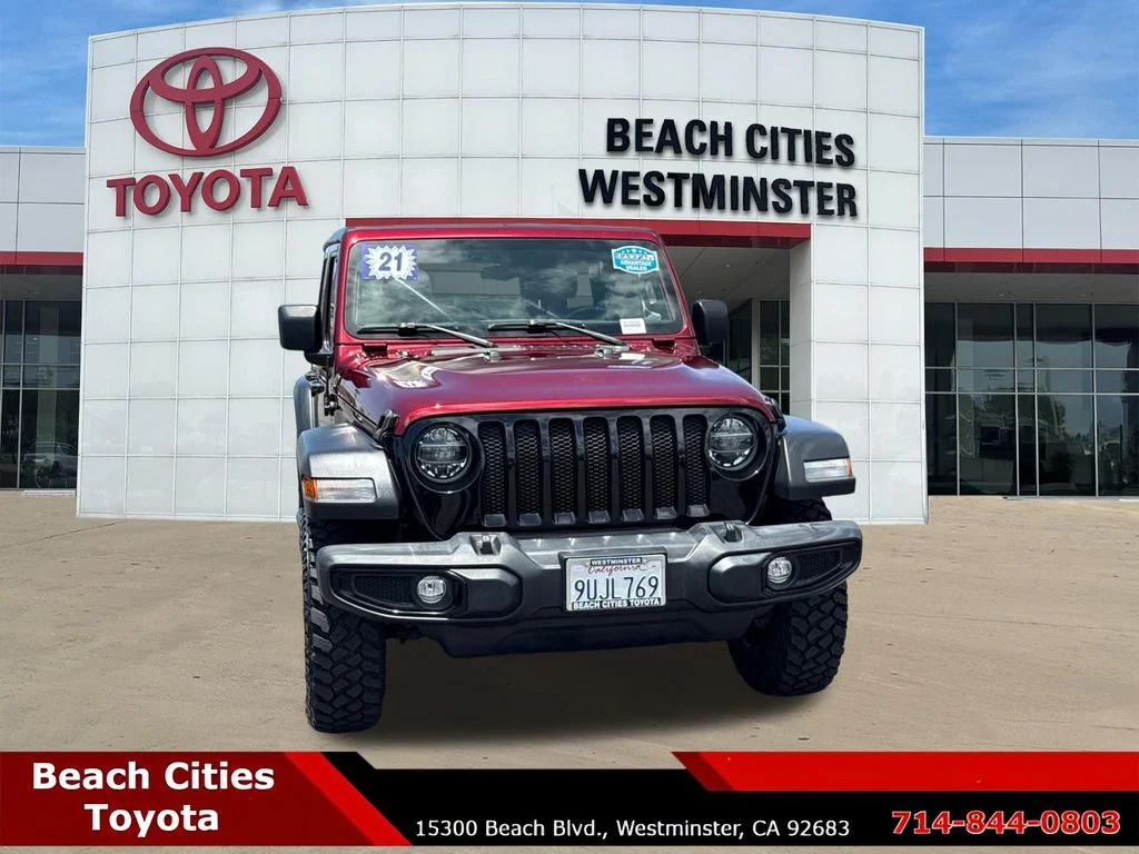 Used 2021  Jeep Unlimited Willys image 3