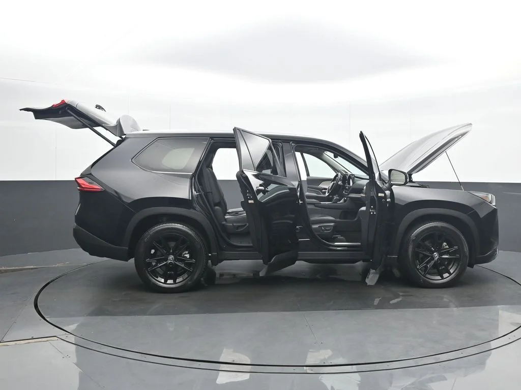 Used 2024 Black Toyota Platinum image 37
