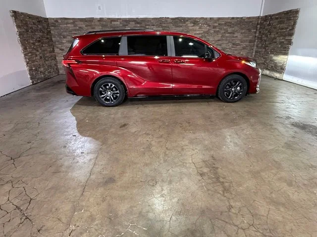 Used 2025 Pearl Toyota XSE image 4