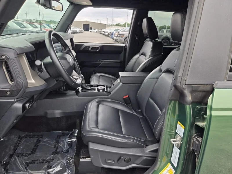 Used 2025 Green Metallic FORD OUTER BANKS 4 DOOR 4X4 image 12