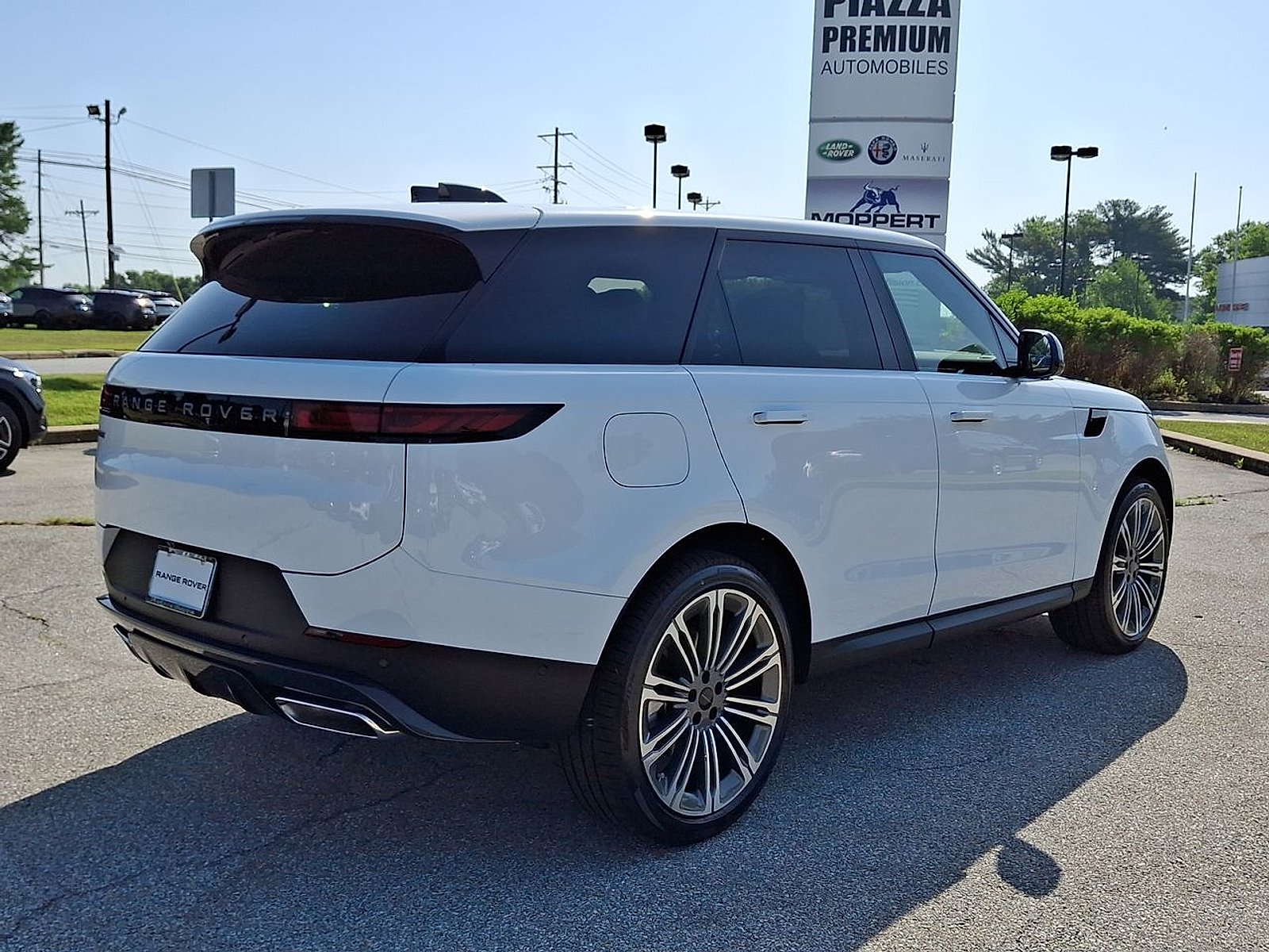 New 2026 Fuji White Land Rover P360 SE image 17