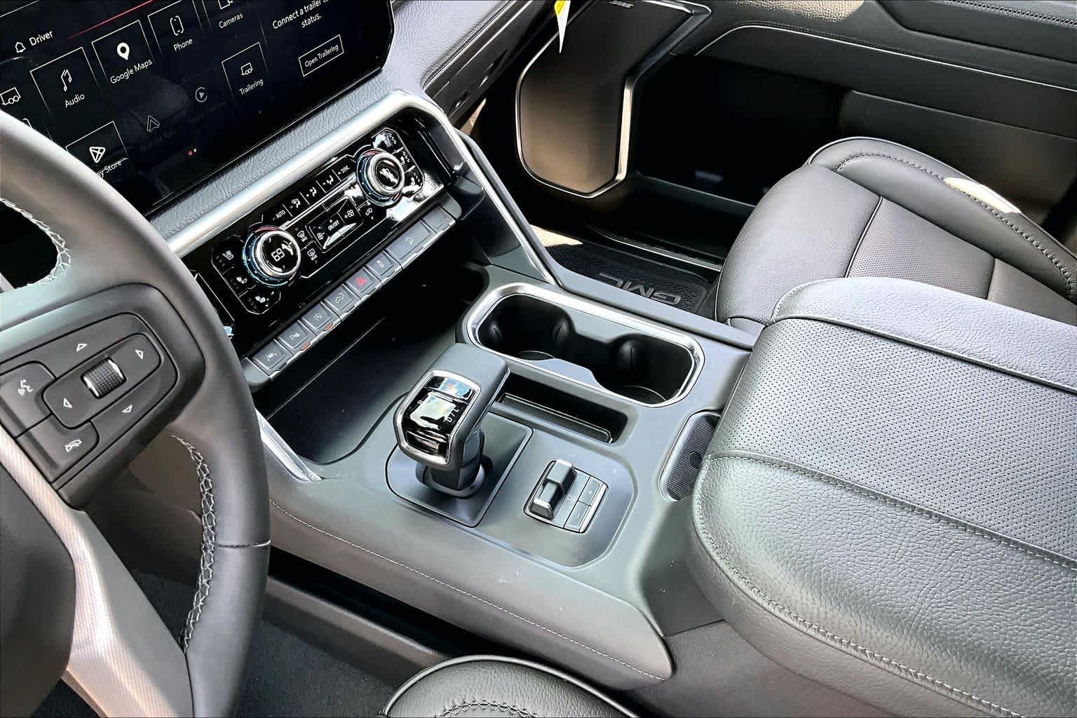 Used 2026 Coastal Dune GMC Denali image 17
